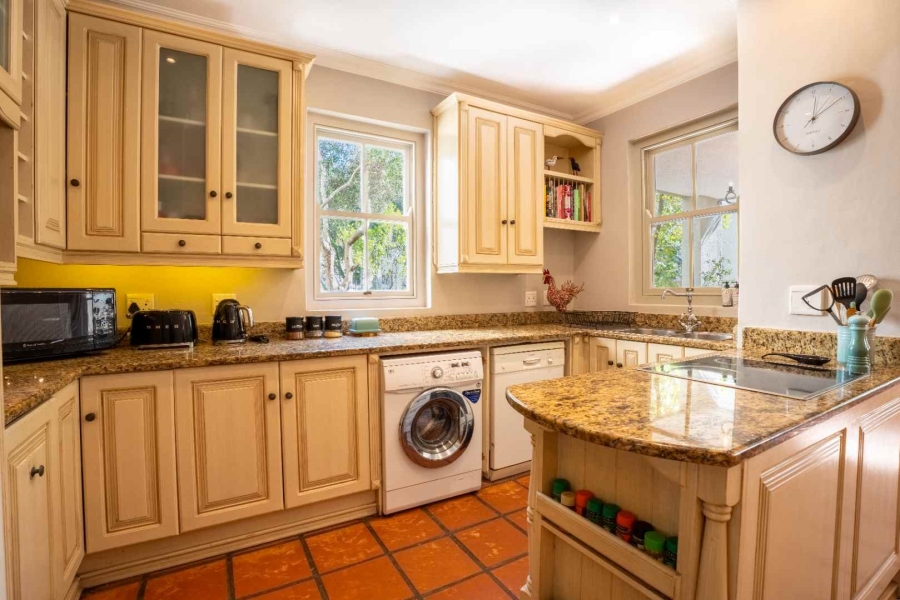 2 Bedroom Property for Sale in Franschhoek Western Cape